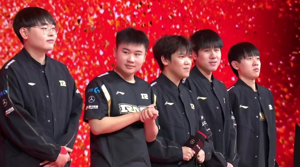 精准的长传 精准的长传