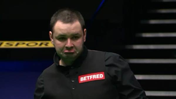 一个迟疑的 一个迟疑的