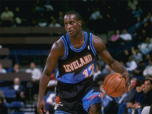 体育胶东经济圈城市足球联盟总部揭牌